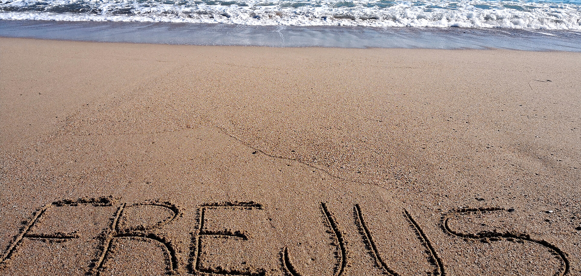 Frejus Plage Strekt Zich Uit Over 8 Km Tussen Saint Raphael En Saint Aygulf Frejus Plage Strekt Zich Uit Over 8 Km Tussen Saint Raphael En Saint Aygulf